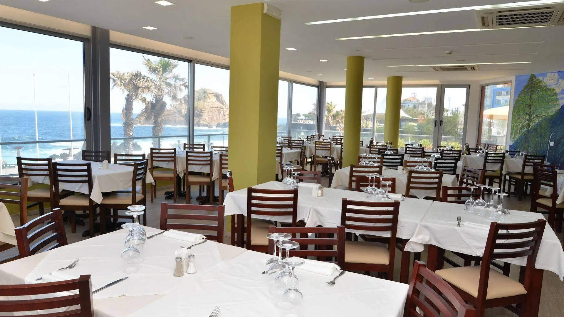 Hotel Salgueiro Porto Moniz 2*,